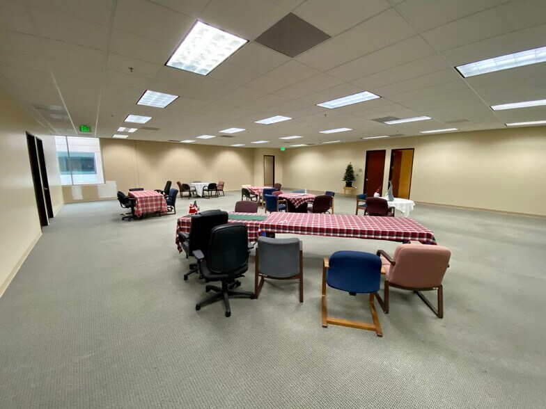 More Photos Of 18705 Madrone Pky, Morgan Hill Research And Development For Lease