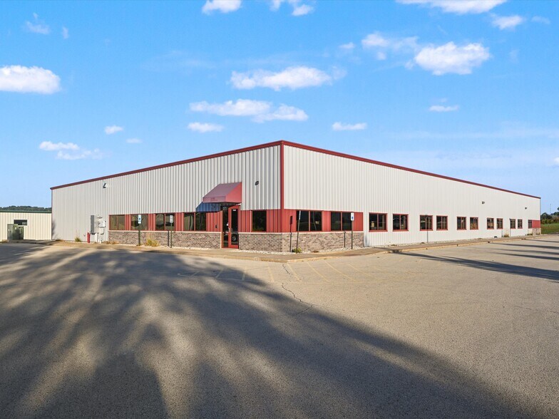 Primary Photo Of 7495 Chavenelle rd, Dubuque Industrial For Sale