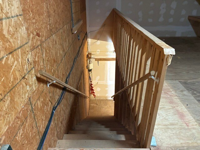 More Photos Of 115 W Shirley Ave, Warrenton Freestanding For Sale