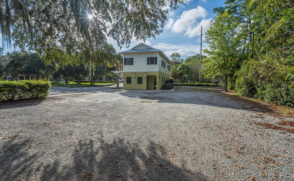 More Photos Of 3 Celadon Dr, Beaufort Office For Lease