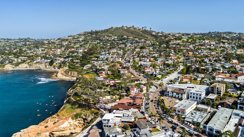 More Photos Of 1271-1277 Prospect St, La Jolla Unknown For Lease