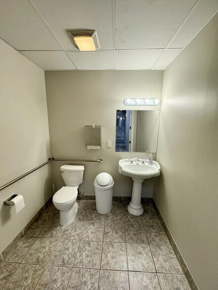 More Photos Of 5505 W Chandler Blvd, Chandler Medical For Lease