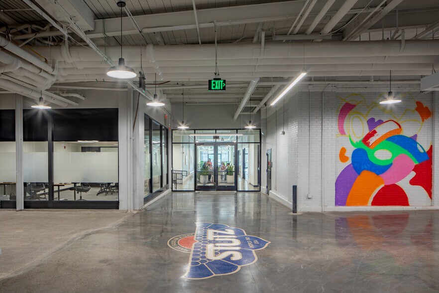 More Photos Of 1020-1090 N Capitol Ave, Indianapolis Loft Creative Space For Lease