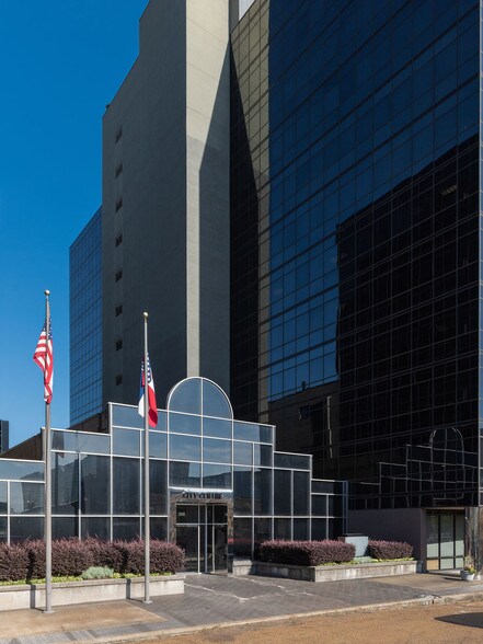 More Photos Of 200 S Lamar St, Jackson Office For Sale
