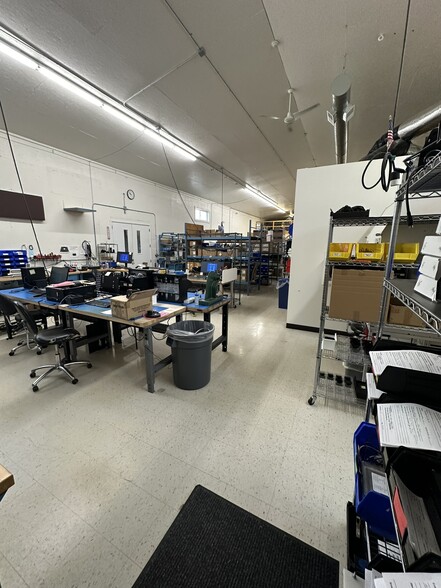 More Photos Of 1250 Rochester St, Lima Light Manufacturing For Lease