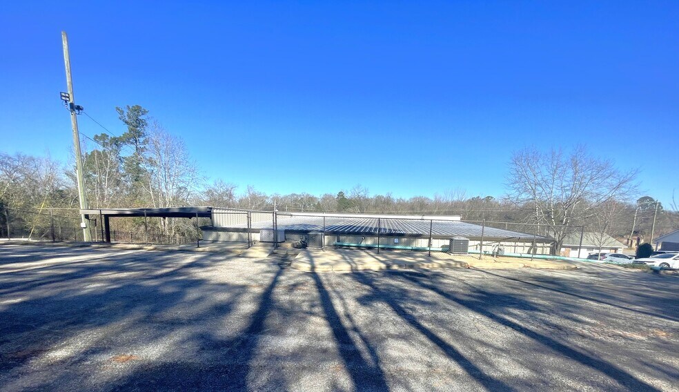 More Photos Of 629 E Forsyth St, Americus Office For Sale