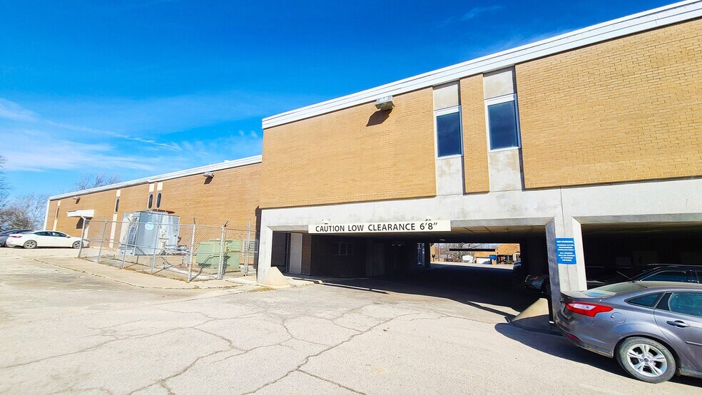 More Photos Of 710 W 8th St, Fort Scott Office For Sale