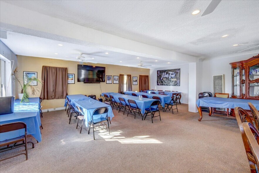 More Photos Of 540 27th St, San Diego Storefront Retail Office For Sale