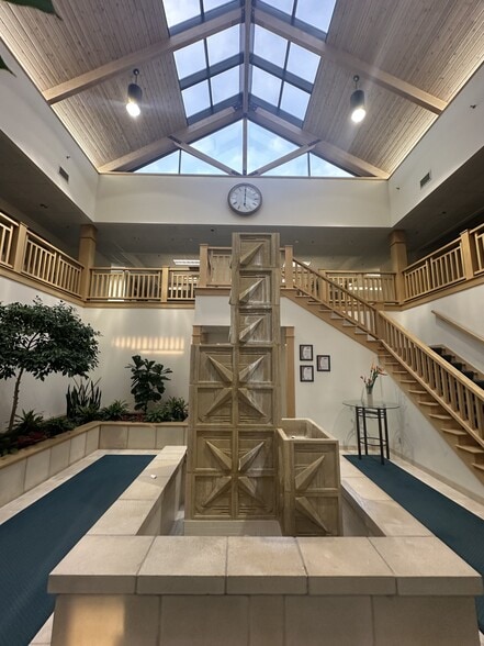 More Photos Of 7200 S 1st St, Oak Creek Manufacturing For Sale