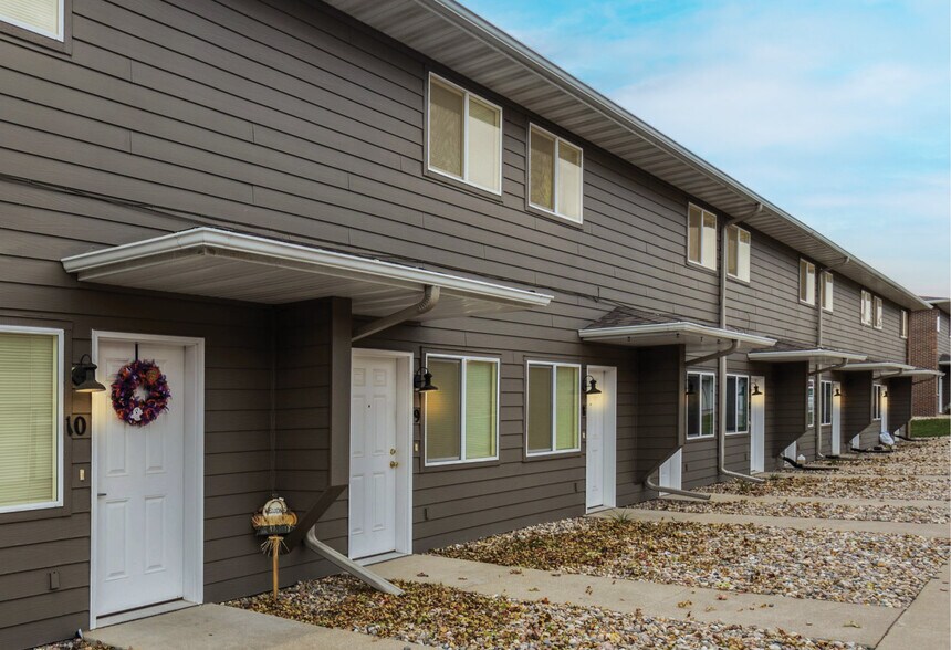 More Photos Of 1210 S Majestic View Pl, Sioux Falls Apartments For Sale