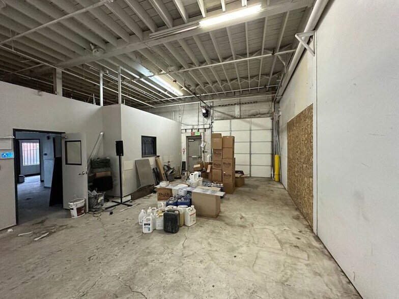 More Photos Of 777-781 Umatilla St, Denver Manufacturing For Lease