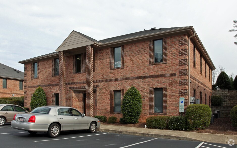 More Photos Of 8376 Six Forks Rd, Raleigh Office For Lease
