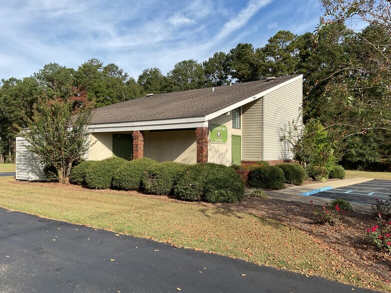 More Photos Of 1666 S Forest Ave, Luverne Medical For Sale