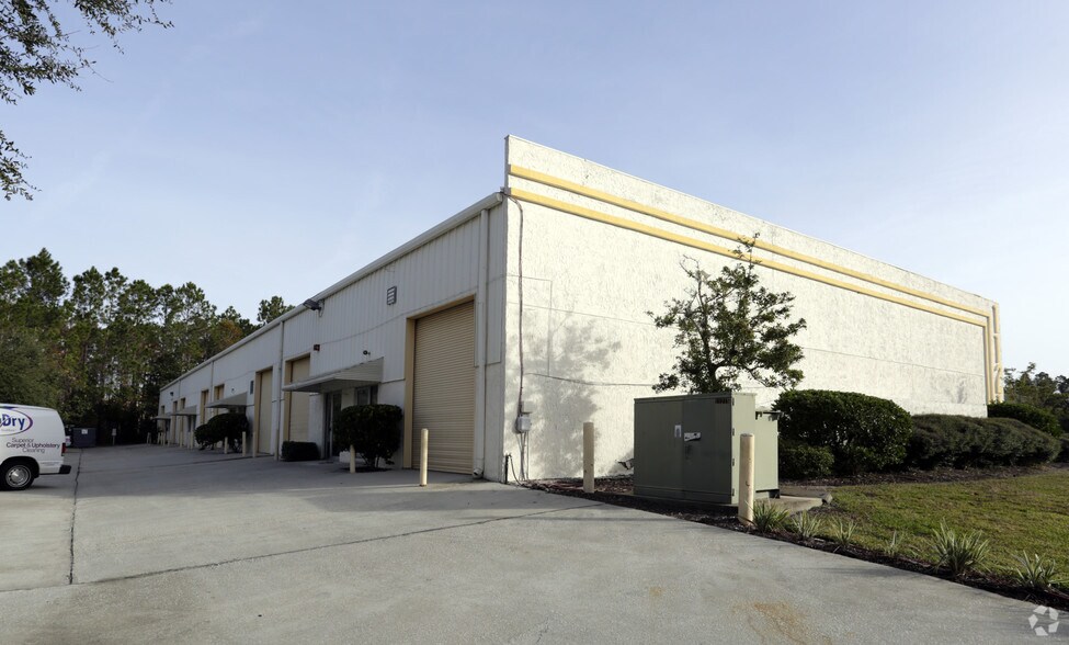 More Photos Of 11215 St Johns Industrial Pky, Jacksonville Warehouse For Lease