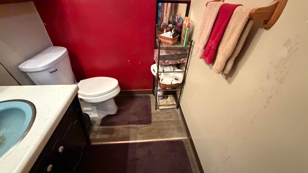 Primary Photo Of 297 Oak St, Dallas City Apartments For Sale
