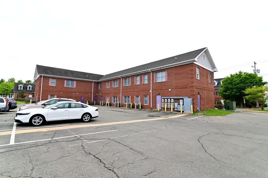 More Photos Of 108 Lagrange Ave, La Plata Medical For Sale