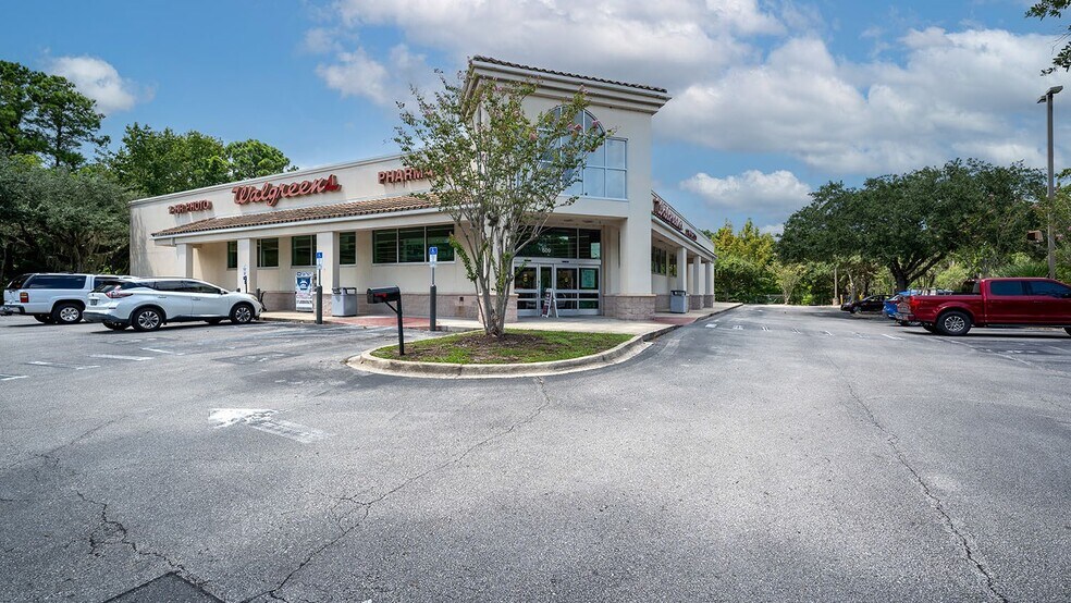 More Photos Of 609 Kingsley Ave, Orange Park Drugstore For Sale