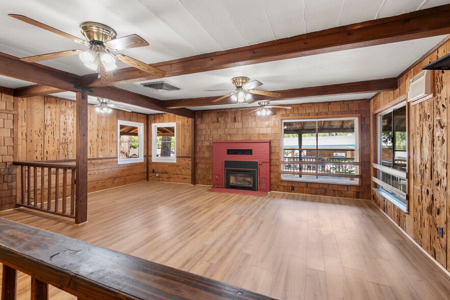 More Photos Of 961 Hwy 4, Arnold Flex For Sale