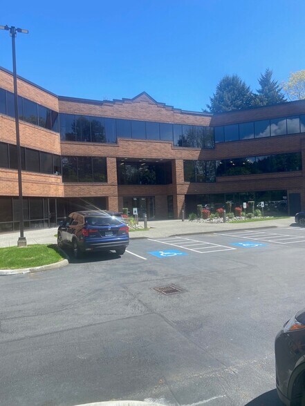 More Photos Of 19515 North Creek Pky, Bothell Office For Lease