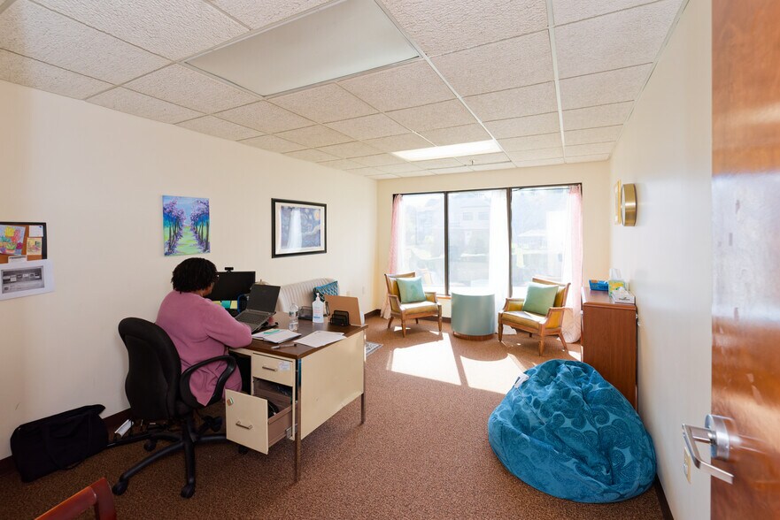 More Photos Of 29 E Mountain St, Worcester Office For Sale