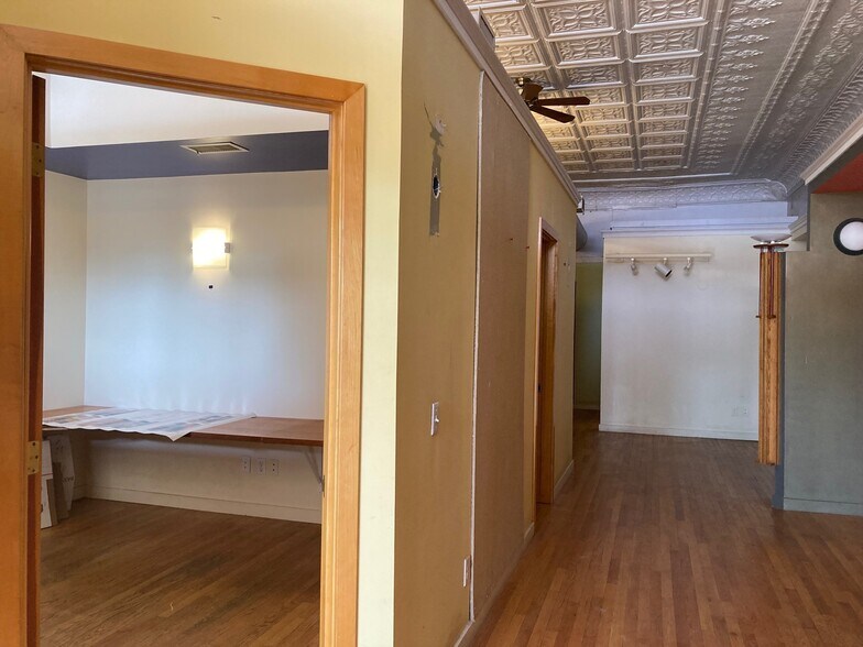 More Photos Of 408 E Wilson St, Madison Office For Lease