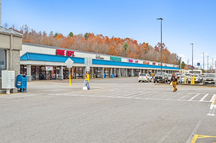 More Photos Of 61205-61275 Southgate Rd, Cambridge Unknown For Lease