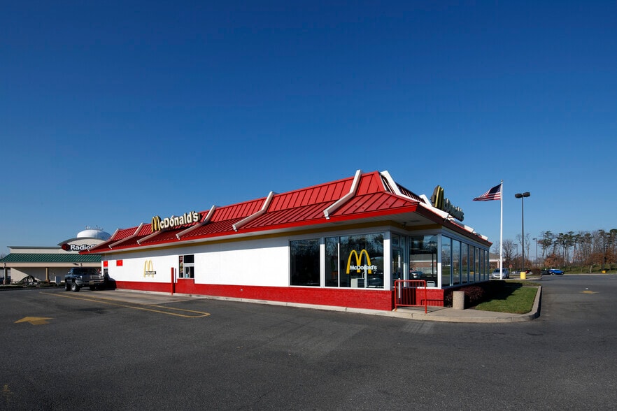 More Photos Of 2360 Lakewood Rd, Toms River Unknown For Lease