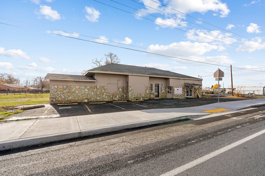 Primary Photo Of 990 E Hwy 730, Irrigon Storefront Retail Office For Sale