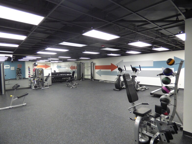 More Photos Of 7150 Campus Dr, Colorado Springs Office For Sale