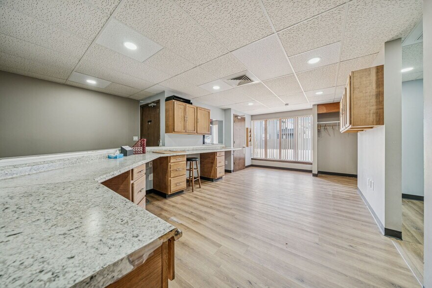 More Photos Of 985 Penn St, Brackenridge Medical For Sale
