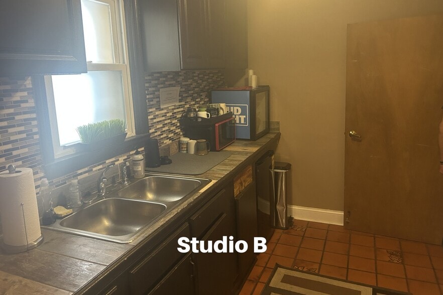 More Photos Of 2808 Azalea Pl, Nashville Loft Creative Space For Sale