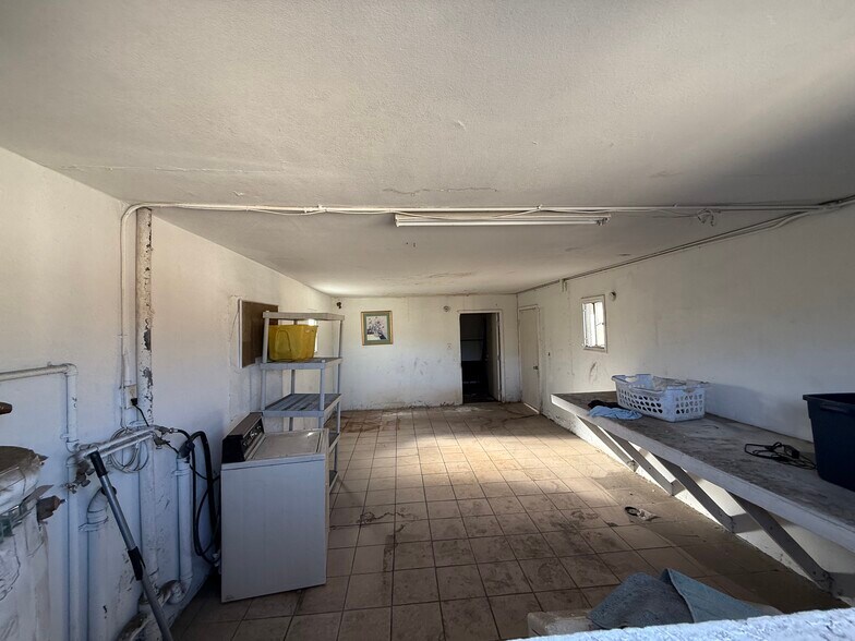More Photos Of 83298-83420 Argus Ave, Trona Apartments For Sale