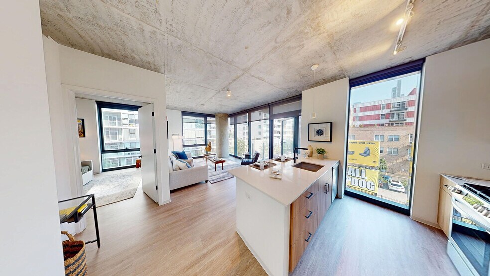 More Photos Of 1717 S Michigan Ave, Chicago Apartments For Lease