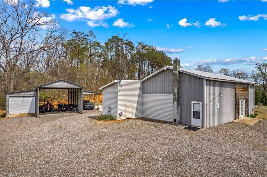 More Photos Of 1595 Cheatham Ford Rd, Hiddenite Religious Facility For Sale
