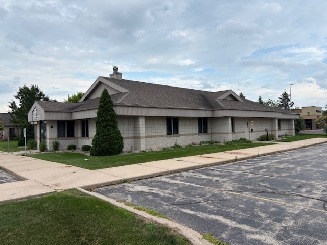 More Photos Of 105 E Bell St, Neenah Medical For Lease