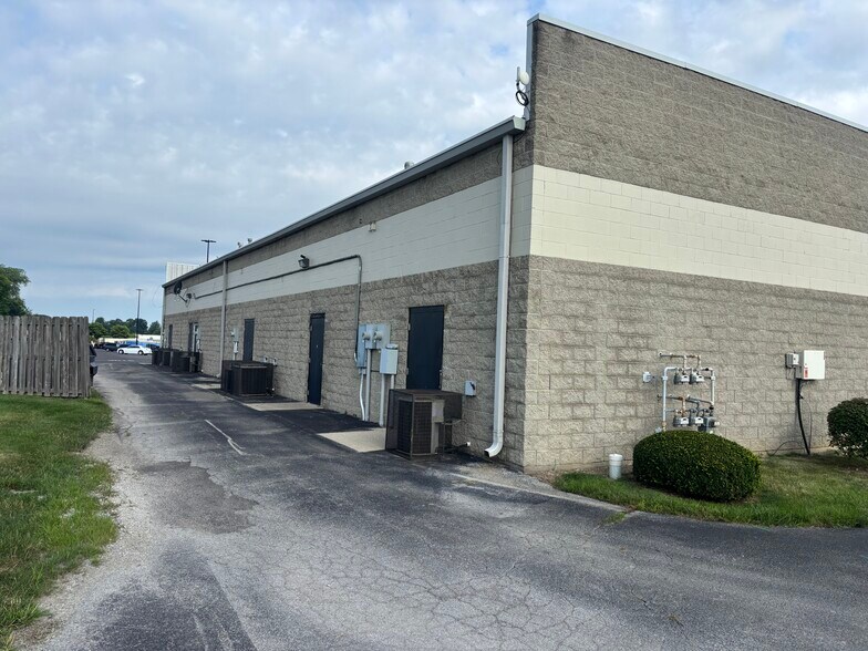 More Photos Of 3183 State Road 3, New Castle Unknown For Lease