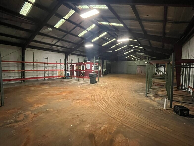 More Photos Of 104 Hay St, West Warwick Refrigeration Cold Storage For Sale