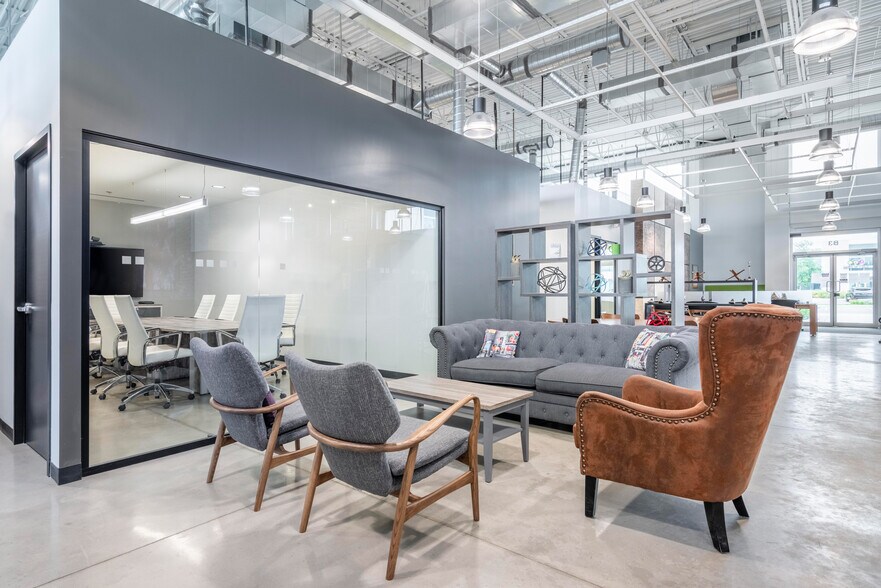 More Photos Of 9131 Keele St, Vaughan Coworking Space