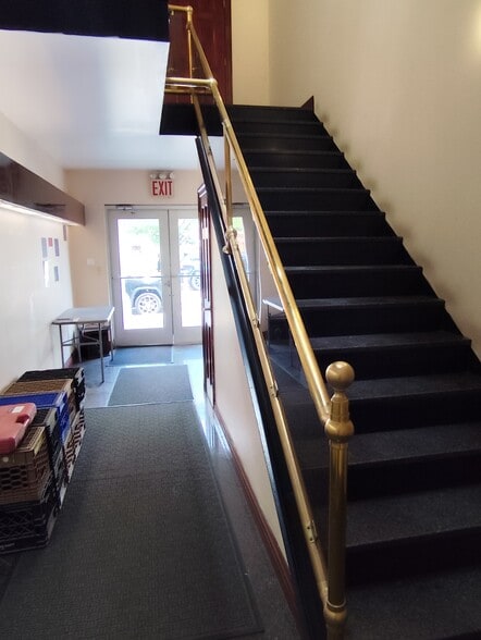 More Photos Of 218 52nd St, Brooklyn Warehouse For Lease