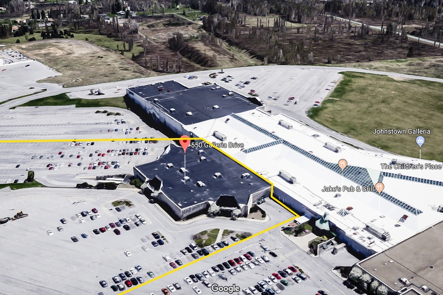 More Photos Of 550 Galleria Dr, Johnstown Department Store For Lease