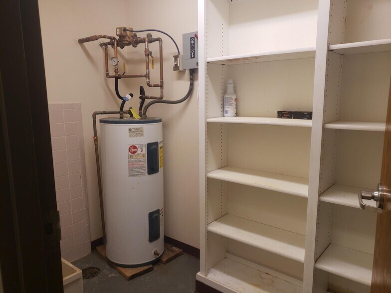 More Photos Of 8189 U.S. Highway 70, Waurika Office For Sale