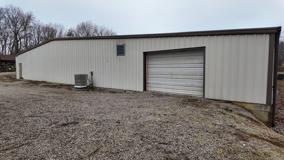 More Photos Of 45 Job Corp Rd, Pine Knot Flex For Sale