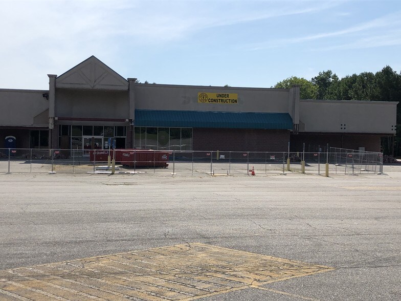 More Photos Of 9105 Hickory Flat Hwy, Woodstock Unknown For Lease