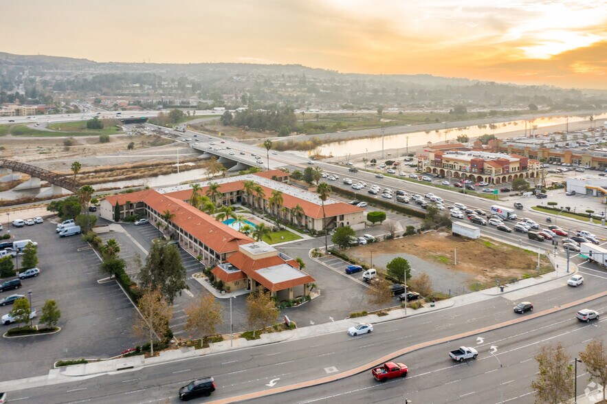 More Photos Of 5710 E La Palma Ave, Anaheim Apartments For Sale