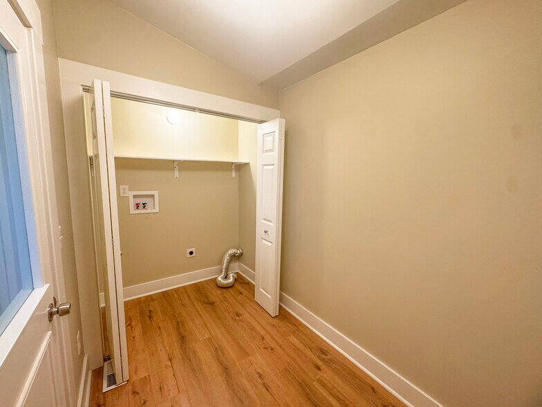 More Photos Of 1102 Kirkland Avenue, Nashville Office Residential For Lease