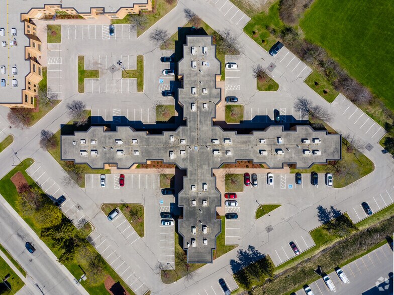 More Photos Of 151 Frobisher Dr, Waterloo Office For Sale