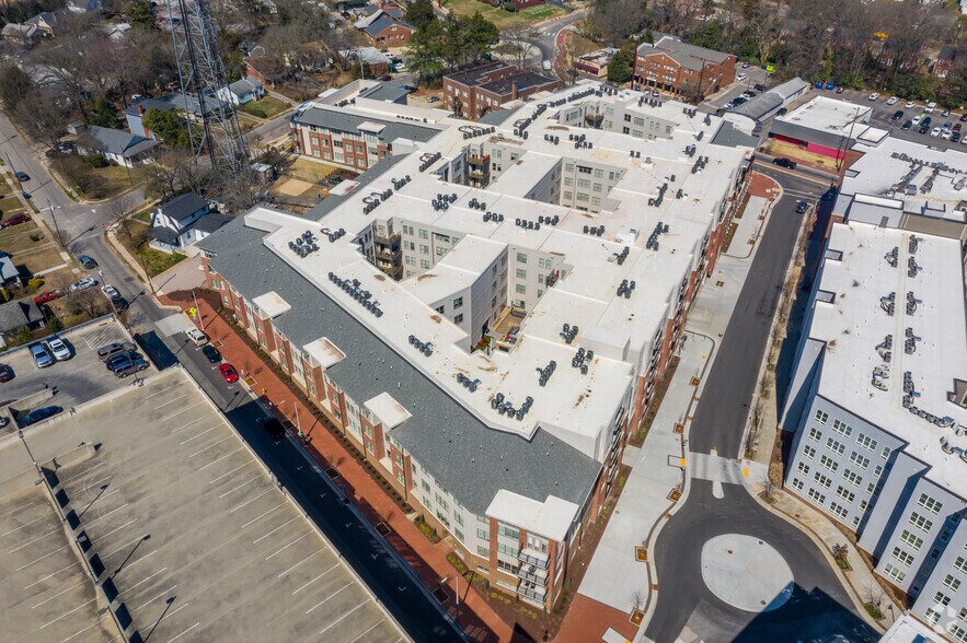 More Photos Of 3101 Hillsborough St, Raleigh Apartments For Lease