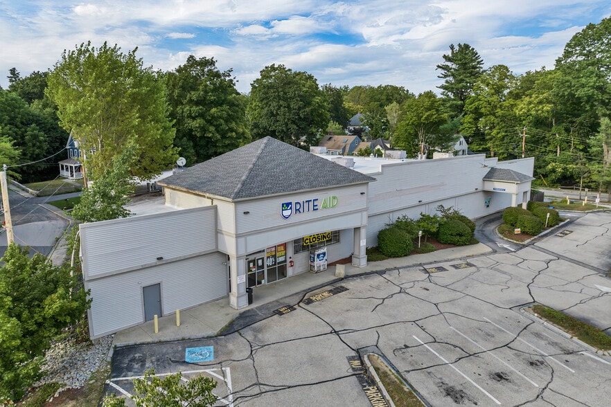 More Photos Of 15 Mont Vernon St, Milford Freestanding For Sale