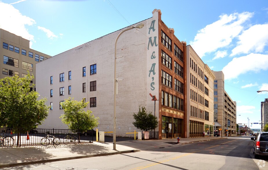 More Photos Of 369 Washington St, Buffalo Coworking Space