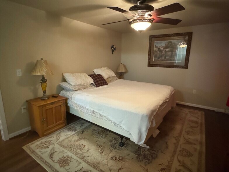 More Photos Of 2229 Bradford Hicks Dr, Livingston Auto Dealership For Sale